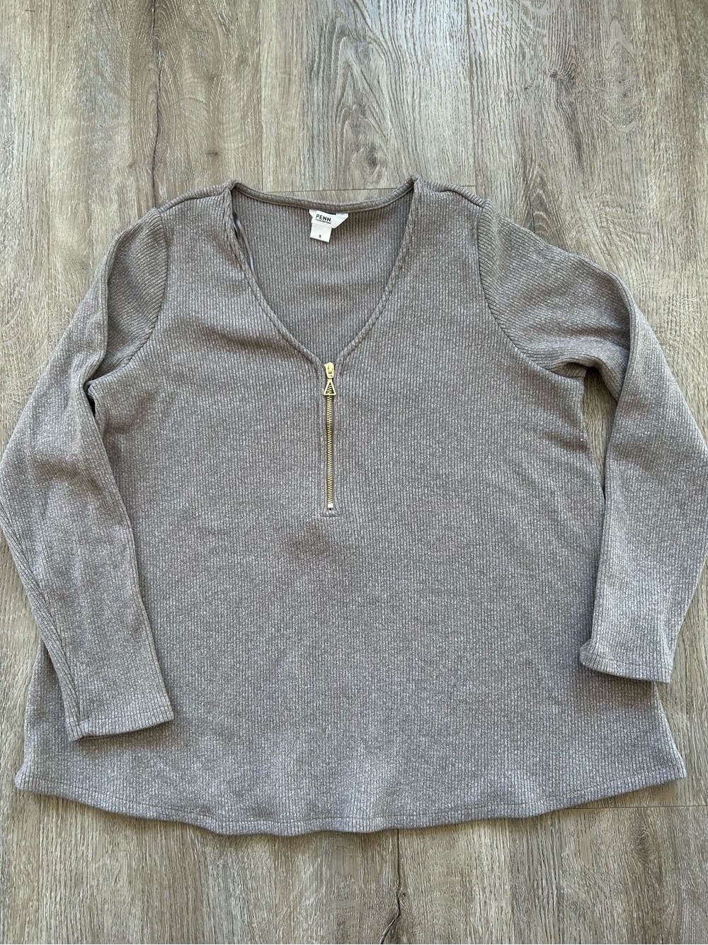 Penningtons Ribbed V-Neck Long Sleeve Top with Gold Zip
